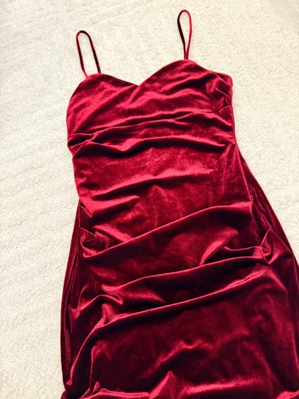 NWOT Lulus Women’s Deep Red Velvet Midi Dress - Size Small - Picture 5 of 6